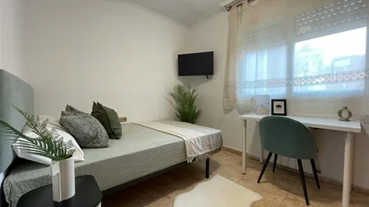 Rooms in Esplugues de Llobregat - photo 2