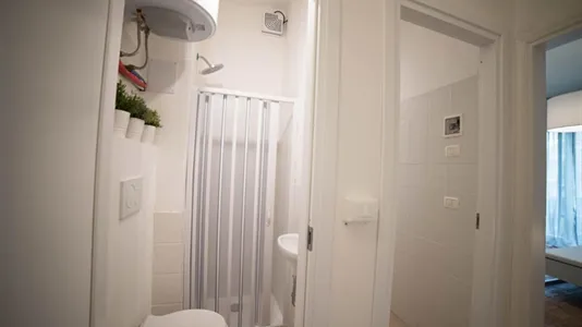 Rooms in Florence - photo 10