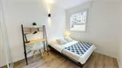 Room for rent, Lyon, Auvergne-Rhône-Alpes, &lt;span class=&quot;blurred street&quot; onclick=&quot;ProcessAdRequest(10249261)&quot;&gt;&lt;span class=&quot;hint&quot;&gt;See streetname&lt;/span&gt;[xxxxxxxxxxxxx]&lt;/span&gt;