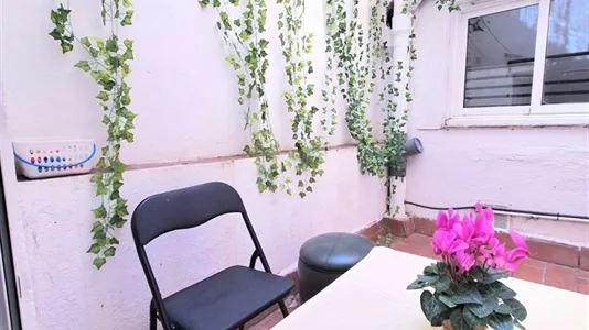 Rooms in Barcelona Sants-Montjuïc - photo 4