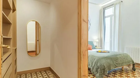 Rooms in Barcelona Eixample - photo 3