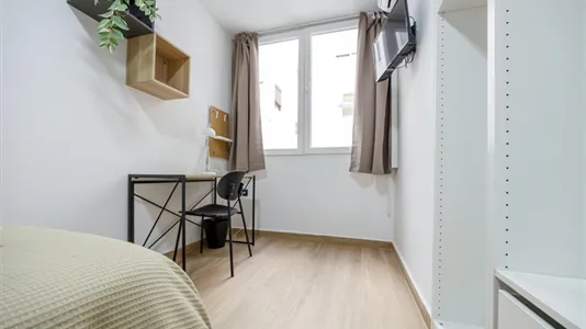 Rooms in el Camí de Vera - photo 5