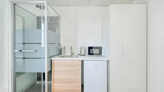 Apartments in Bobigny - photo 3