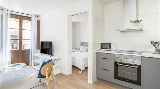 Apartments in Barcelona Ciutat Vella - photo 8