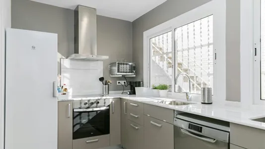 Rooms in El Prat de Llobregat - photo 10