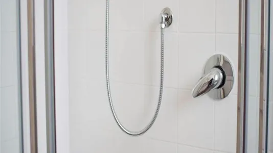 Rooms in Milano Zona 8 - Fiera, Gallaratese, Quarto Oggiaro - photo 8