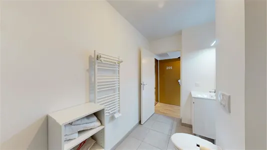 Apartments in L'Haÿ-les-Roses - photo 10