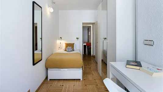 Rooms in Madrid Chamartín - photo 1