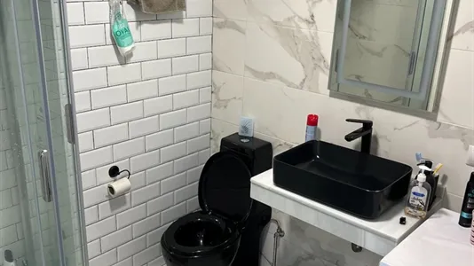 Rooms in Málaga - photo 5