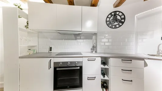 Apartments in Barcelona Ciutat Vella - photo 10