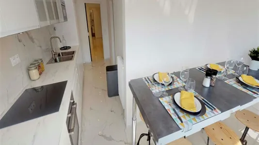 Rooms in Paris 15ème arrondissement - photo 7