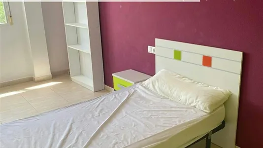 Rooms in Murcia - photo 3