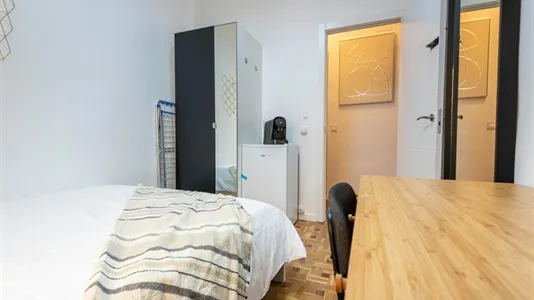 Rooms in Madrid ChamberĂ - photo 4