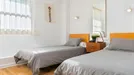 Room for rent, Utrera, Andalucía, &lt;span class=&quot;blurred street&quot; onclick=&quot;ProcessAdRequest(7999751)&quot;&gt;&lt;span class=&quot;hint&quot;&gt;See streetname&lt;/span&gt;[xxxxxxxxxxxxx]&lt;/span&gt;