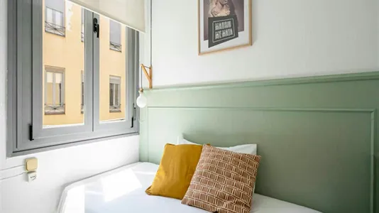 Rooms in Madrid Centro - photo 1