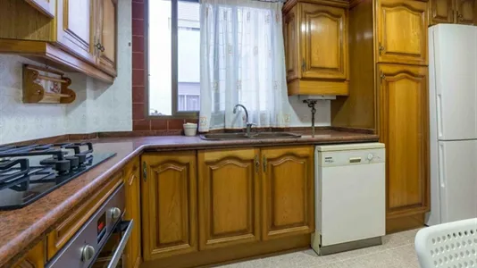 Rooms in Valencia Algirós - photo 8