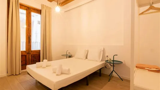 Apartments in Barcelona Ciutat Vella - photo 10