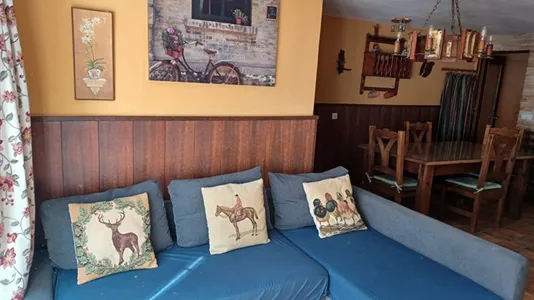 Houses in Mairena del Aljarafe - photo 9