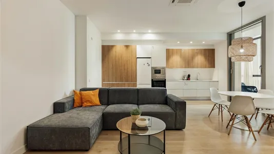 Rooms in Barcelona Eixample - photo 8