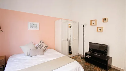 Rooms in Barcelona Eixample - photo 3