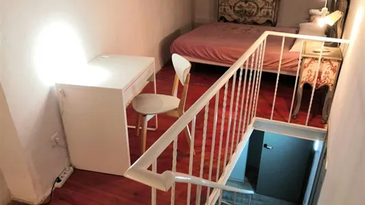 Rooms in Barcelona Ciutat Vella - photo 5