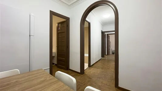 Rooms in Barcelona Ciutat Vella - photo 5