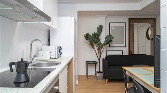 Rooms in Zaragoza - photo 10