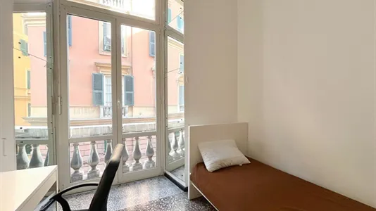 Rooms in Genoa - photo 8