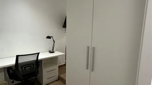 Rooms in Valencia Ciutat Vella - photo 4