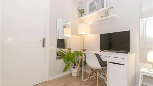 Rooms in Barcelona Eixample - photo 3