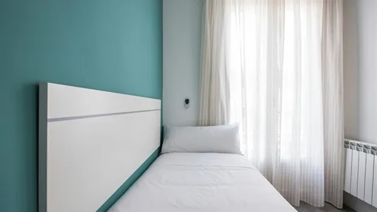 Rooms in Madrid Centro - photo 2