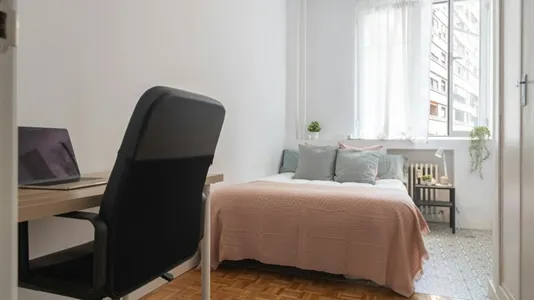 Rooms in Madrid Chamberí - photo 9