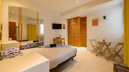 Apartments in Madrid Centro - photo 4