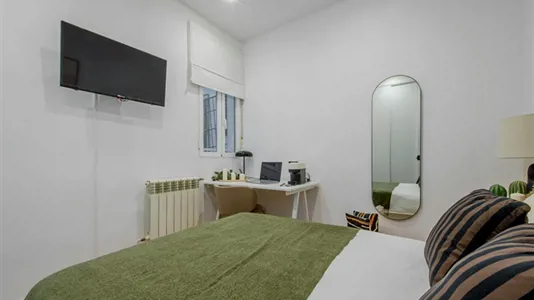 Rooms in Madrid Chamberí - photo 2