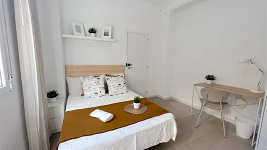 Rooms in Valencia L'Eixample - photo 4