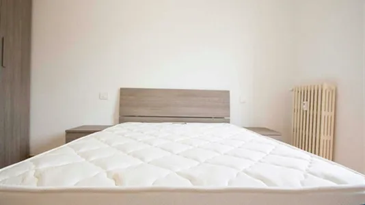 Rooms in Milano Zona 2 - Stazione Centrale, Gorla, Turro, Greco, Crescenzago - photo 1