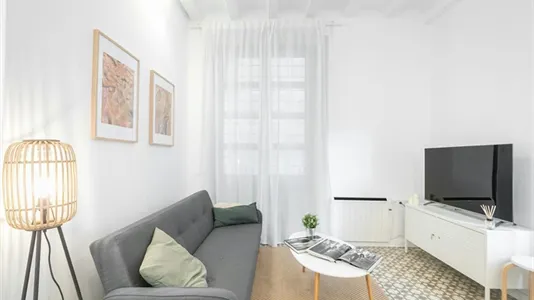 Apartments in Barcelona Ciutat Vella - photo 5