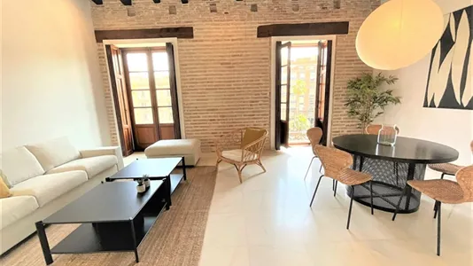 Apartments in Valencia Ciutat Vella - photo 3