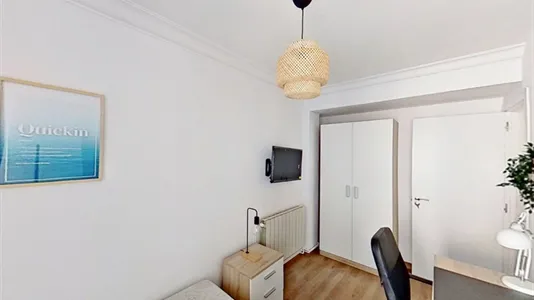 Rooms in Zaragoza - photo 4