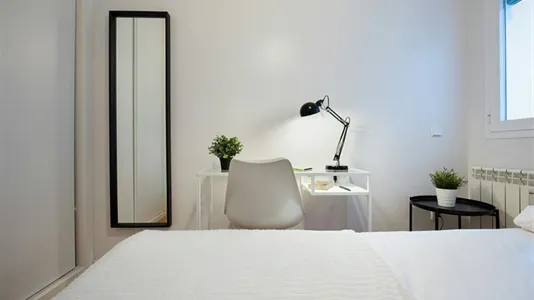 Rooms in Madrid Retiro - photo 4