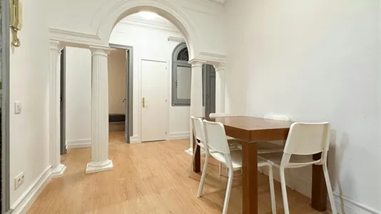 Rooms in Barcelona Ciutat Vella - photo 5