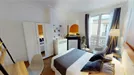 Room for rent, Paris 7ème arrondissement, Paris, &lt;span class=&quot;blurred street&quot; onclick=&quot;ProcessAdRequest(9368019)&quot;&gt;&lt;span class=&quot;hint&quot;&gt;See streetname&lt;/span&gt;[xxxxxxxxxxxxx]&lt;/span&gt;