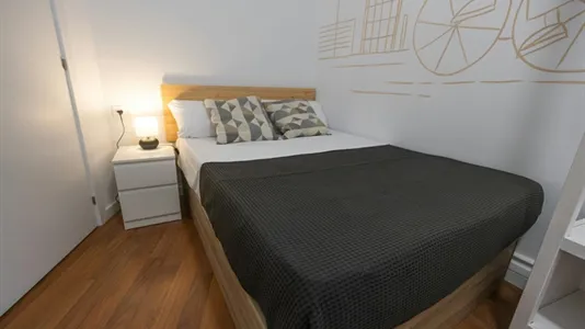Rooms in Barcelona Ciutat Vella - photo 1