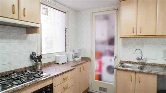 Rooms in Barcelona Gràcia - photo 4