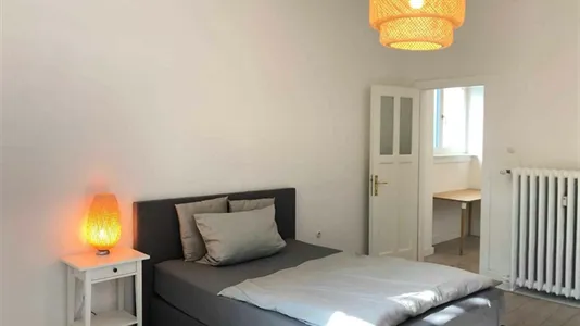 Rooms in Frankfurt Süd - photo 4