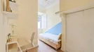 Room for rent, Lisbon (region), &lt;span class=&quot;blurred street&quot; onclick=&quot;ProcessAdRequest(9680609)&quot;&gt;&lt;span class=&quot;hint&quot;&gt;See streetname&lt;/span&gt;[xxxxxxxxxxxxx]&lt;/span&gt;