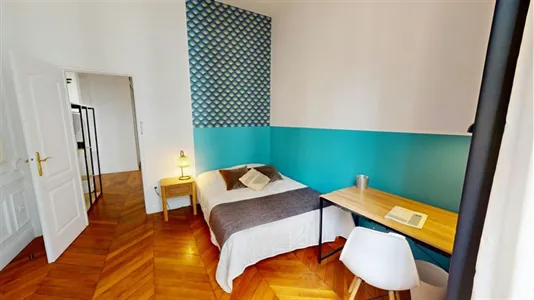 Rooms in Paris 10ème arrondissement - photo 2