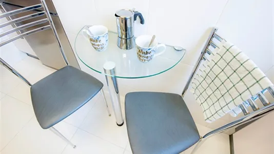 Rooms in Bilbao - photo 5