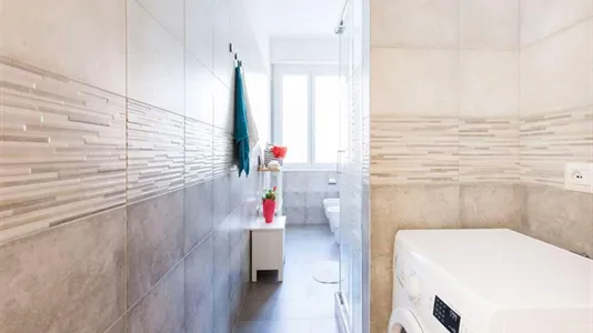 Rooms in Milano Zona 8 - Fiera, Gallaratese, Quarto Oggiaro - photo 9
