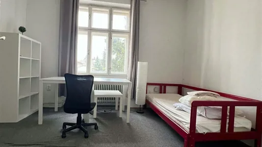 Rooms in Besnica - photo 3